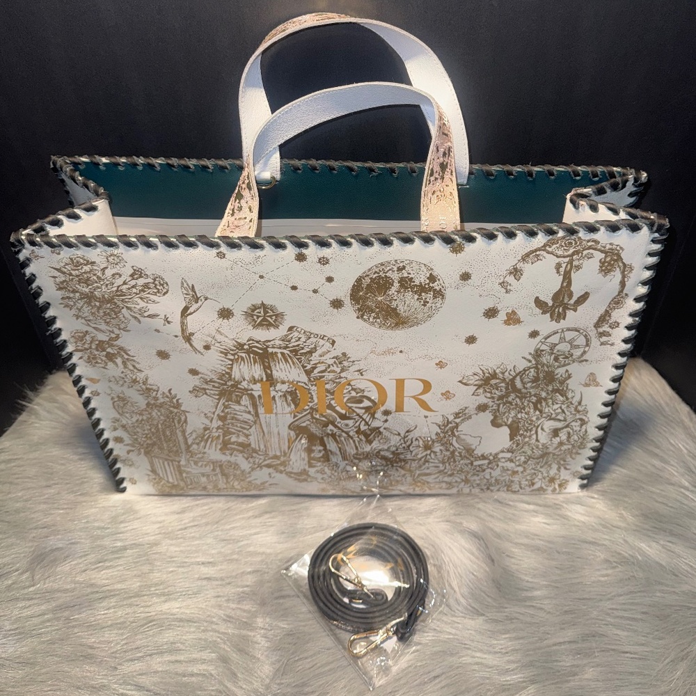 Dior Shopping bag~Limited Edition - Picture 2 of 5